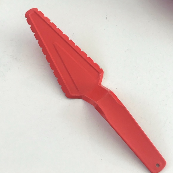 Tupperware Cut N Serve